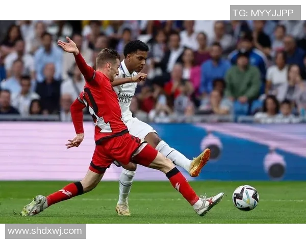 皇马在主场迎战桑坦德竞技力争全取三分巩固联赛领先地位